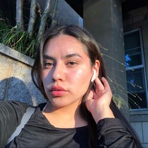 Meet your Posher, Abby